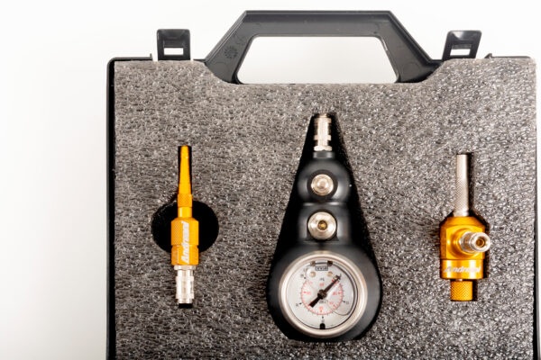 Andreani Universal suspension pressurisation kit (scale 0-40 bar) - Quick-connect coupling hose